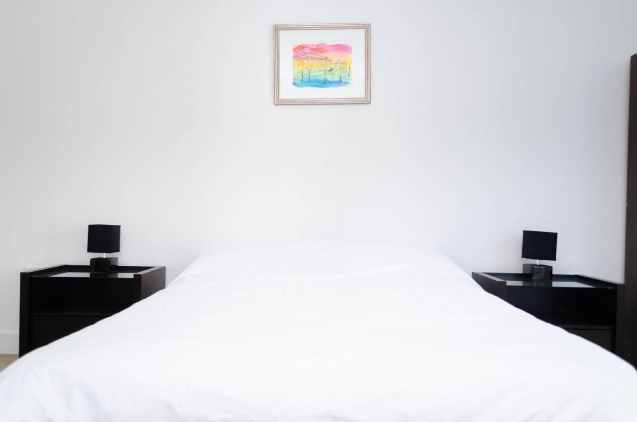 Serviced Apartment In Liverpool City Centre - Free Parking - Balcony - By Happy Days Dış mekan fotoğraf