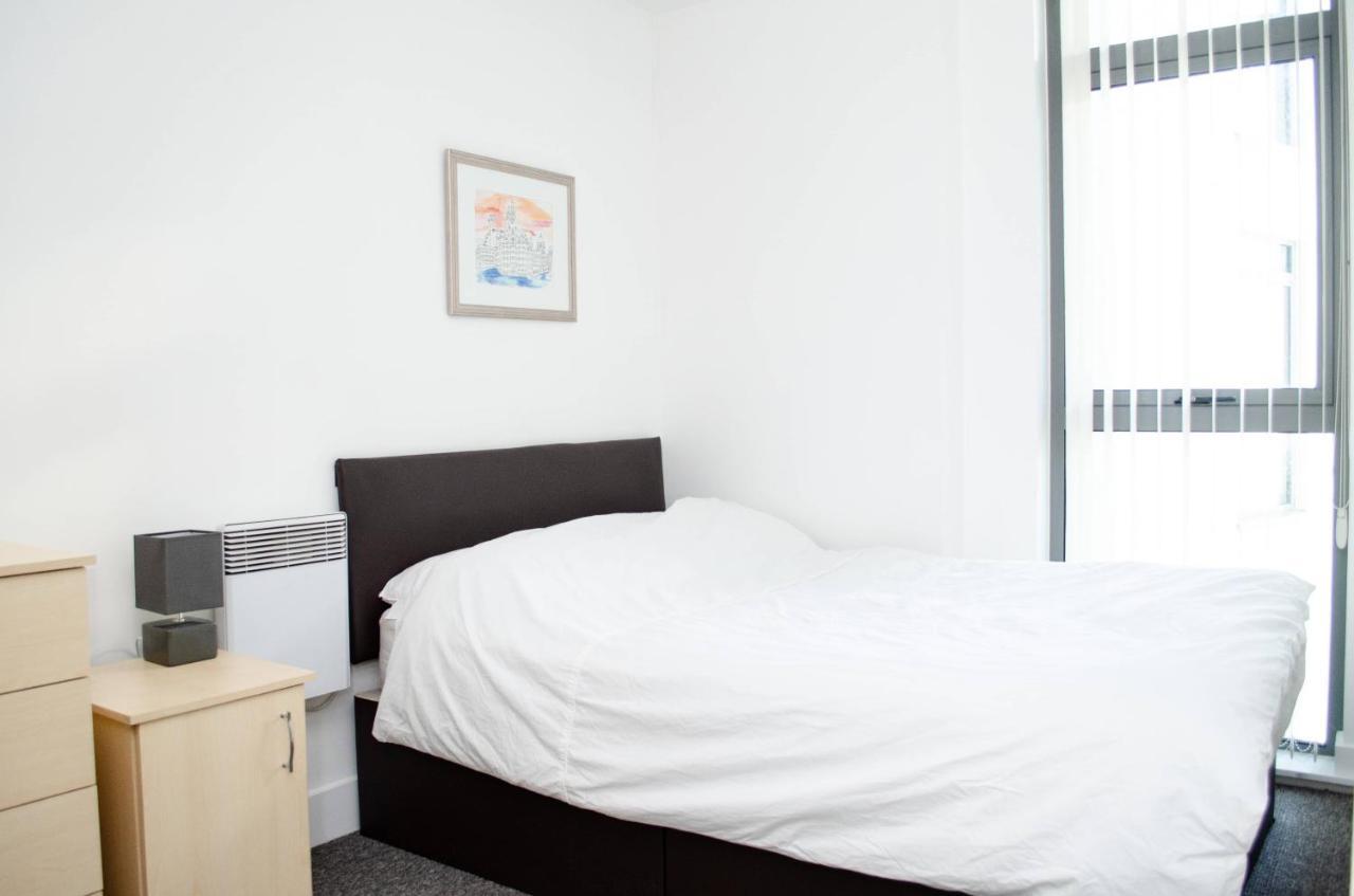Serviced Apartment In Liverpool City Centre - Free Parking - Balcony - By Happy Days Dış mekan fotoğraf